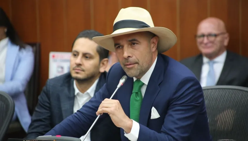Senador Andrés Guerra. 