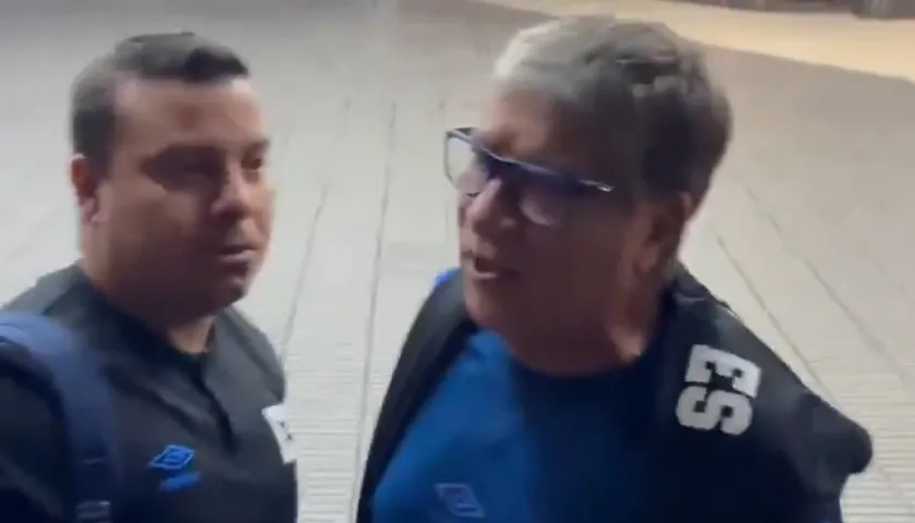 'Bolillo' Gómez, técnico de El Salvador.