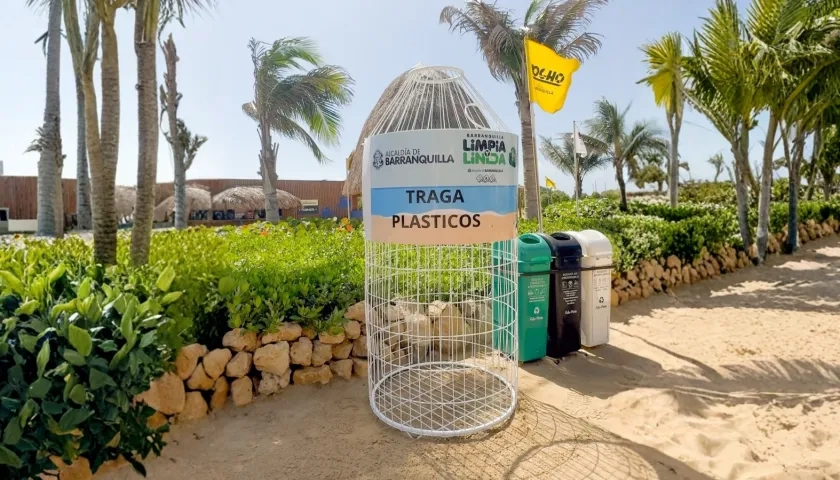 Caneca tragaplástico.