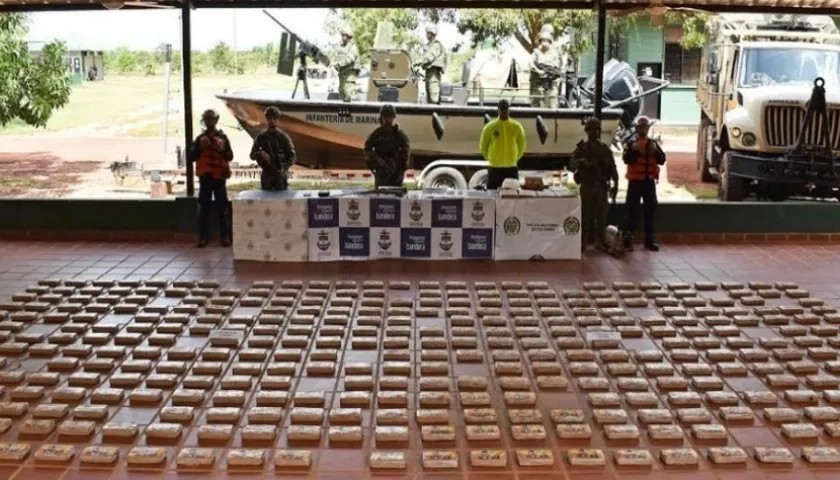 La droga estaría avaluada en cerca de 18 millones de dólares.