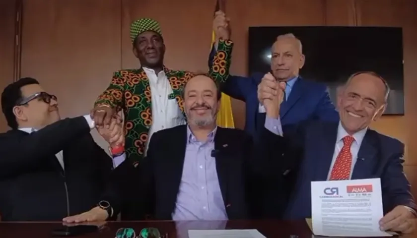 El director de Cambio Radical, Germán Córdoba, y los representantes de la Coalición Alma.