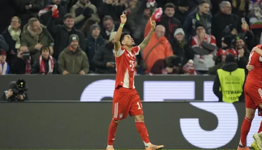 Luis Díaz celebrando su gol.