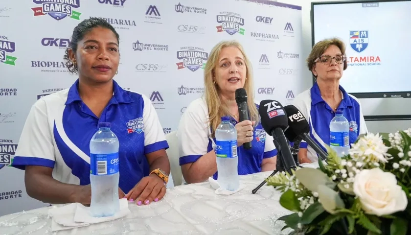 Angélica Rivera, coordinadora atlética Colegio Hebreo Unión; Mónica Recio, rectora del Colegio Hebreo Unión; Priscilla Ruiz, rectora del Colegio Altamira International.