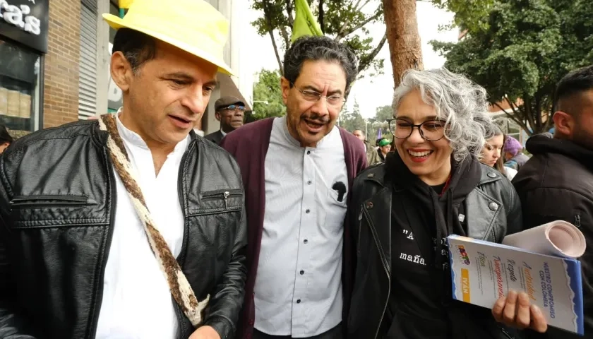 Iván Cepeda y María José Pizarro (derecha).