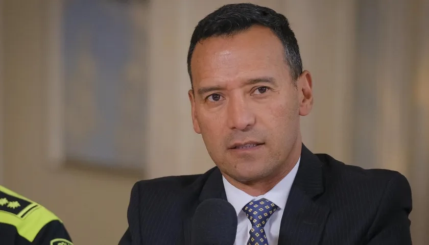 Pedro Sánchez, ministro de Defensa. 