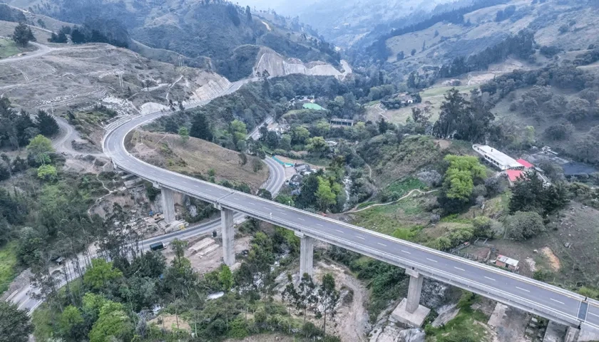 Autopista Pamplona-Cúcuta.