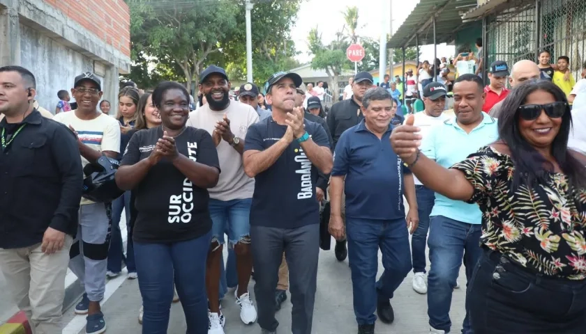Alcalde Alejandro Char en el barrio Carlos Meisel.