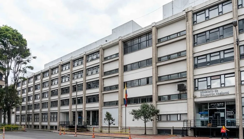 Fachada del Ministerio de Educación Nacional en Bogotá. 