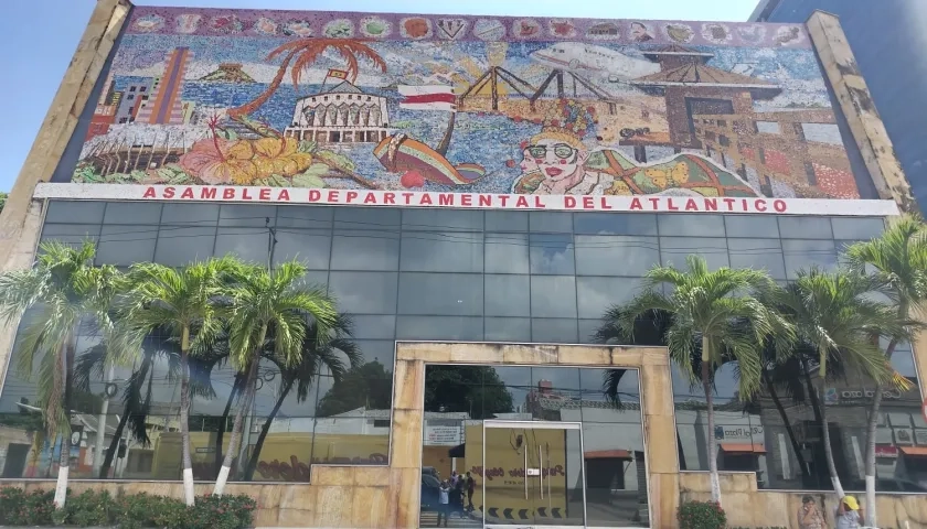Fachada de la Asamblea del Atlántico.