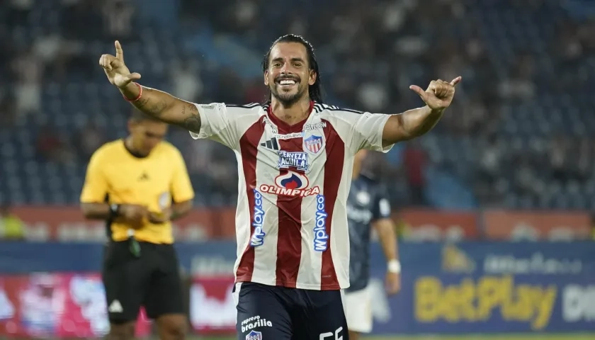 El defensa central paraguayo Javier Báez. 