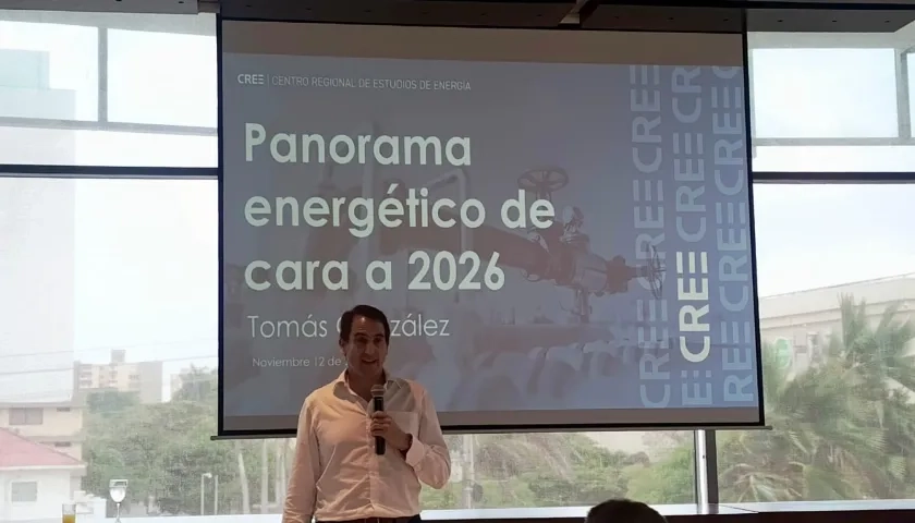 Tomás González, exministro y actual director del CREE.