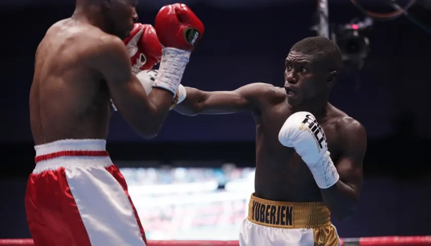 Yuberjen Martínez durante su combate el pasado 29 de octubre contra Juan Agüero.