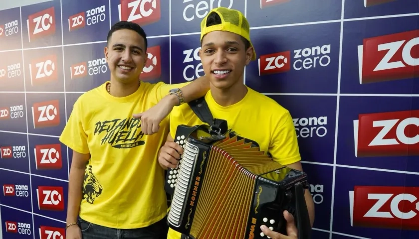 Martín Elías Jr. y el acordeonero Santiago Oñate. 