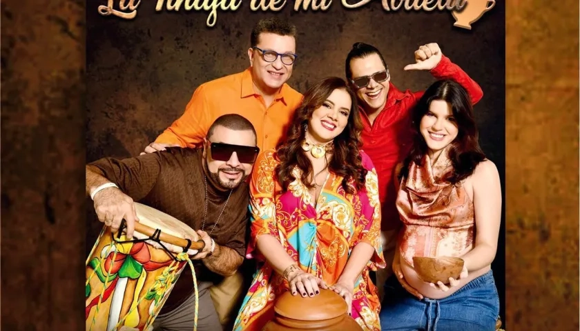 Juventino Ojito y Su Son Mocaná.