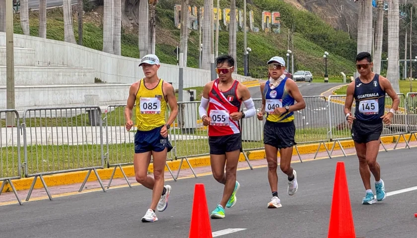 César Herrera ganador este sábado de la maratón de marcha 