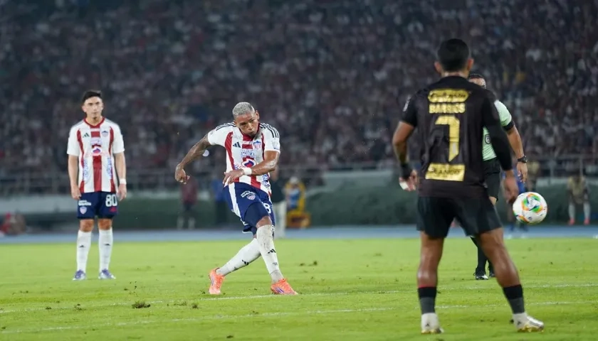 Peña marcó su primer gol con Junior.