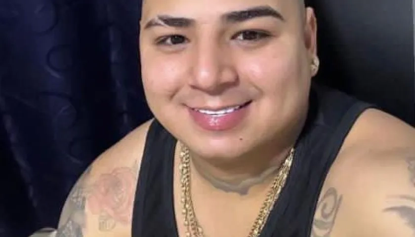 Adrián Alexander Cabrera Sarmiento.