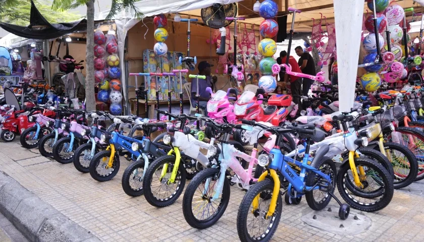 La Feria del Juguete en el Paseo Bolívar. 