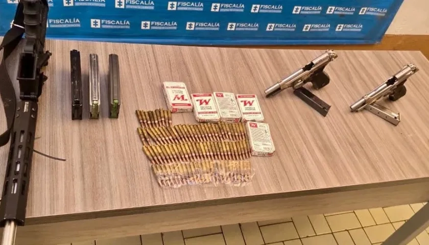 Armas y municiones incautadas durante el operativo militar contra el 'Clan del Golfo'. 