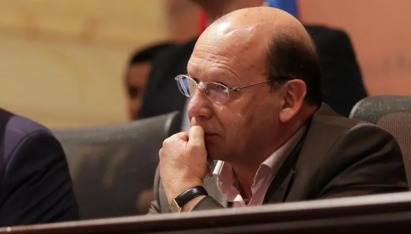 Germán Ávila, Ministro de Hacienda.