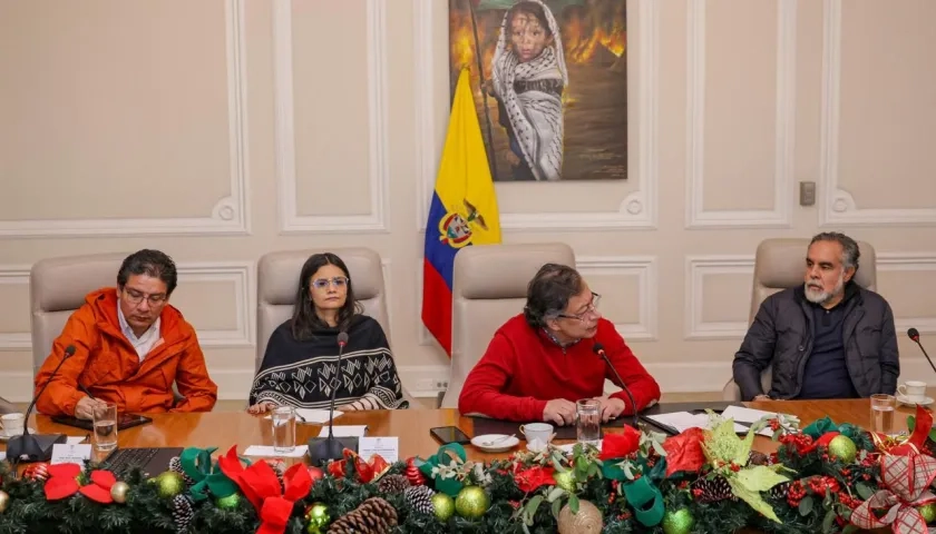 Presidente Gustavo Petro y el Ministro del Interior, Armando Benedetti, durante el Consejo de Seguridad de este sábado.
