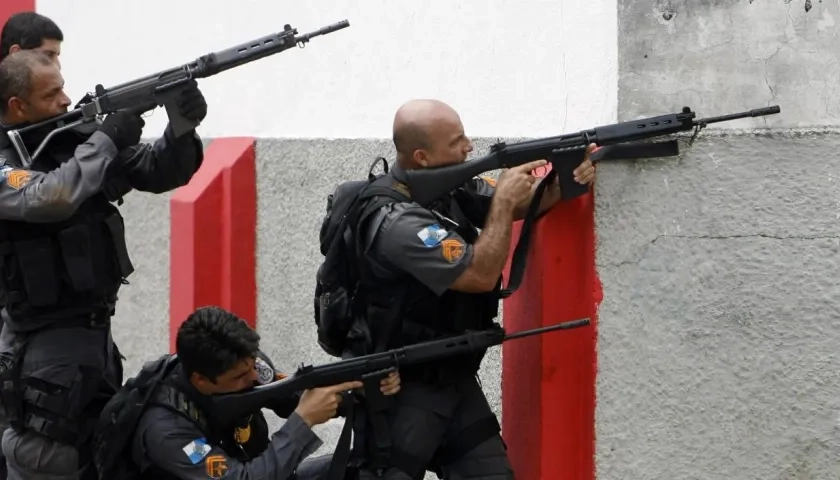 Policías en un operativo en Río de Janeiro. 