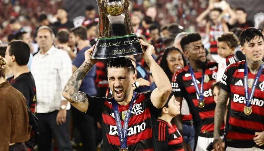 El uruguayo Giorgian De Arrascaeta, campeón de la Copa Libertadores con Flamengo. 