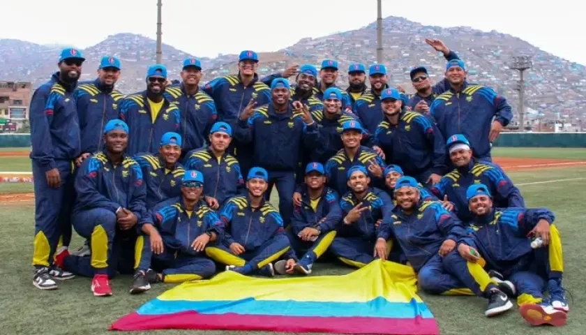 Selección Colombia de béisbol tras conquistar la medalla de oro. 