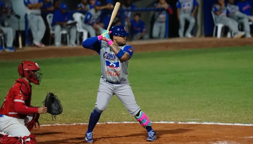 Jordan Díaz bateó un jonrón de dos carreras ante Julio Teherán. 