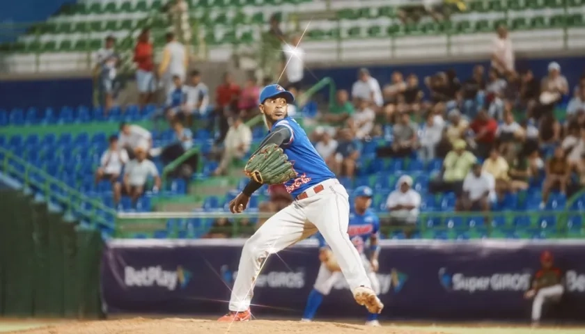 El dominicano Luis Pérez, pitcher abridor de Caimanes, se alzó con la victoria. 