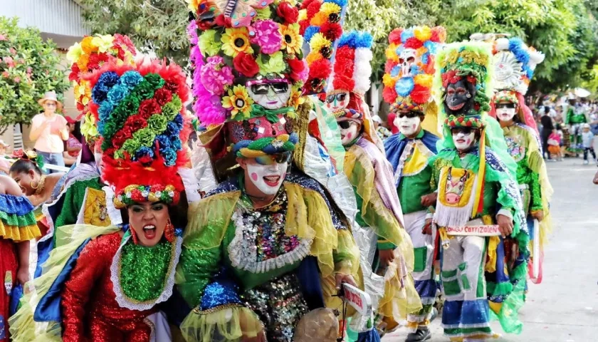 'Tarde del folclor' en Santo Tomás