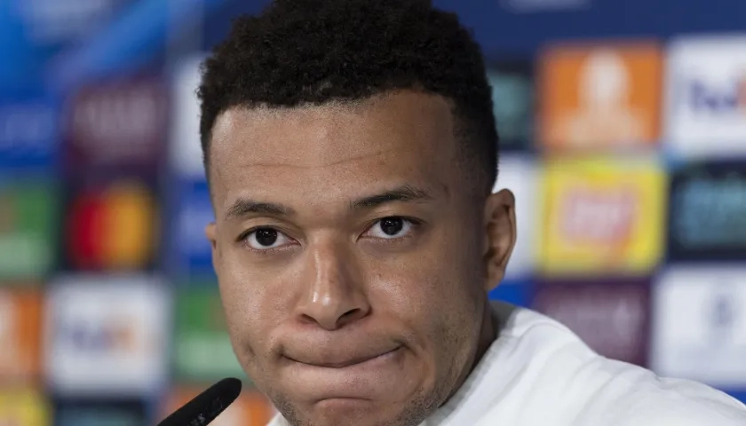 Kylian Mbappé en rueda de prensa este lunes.