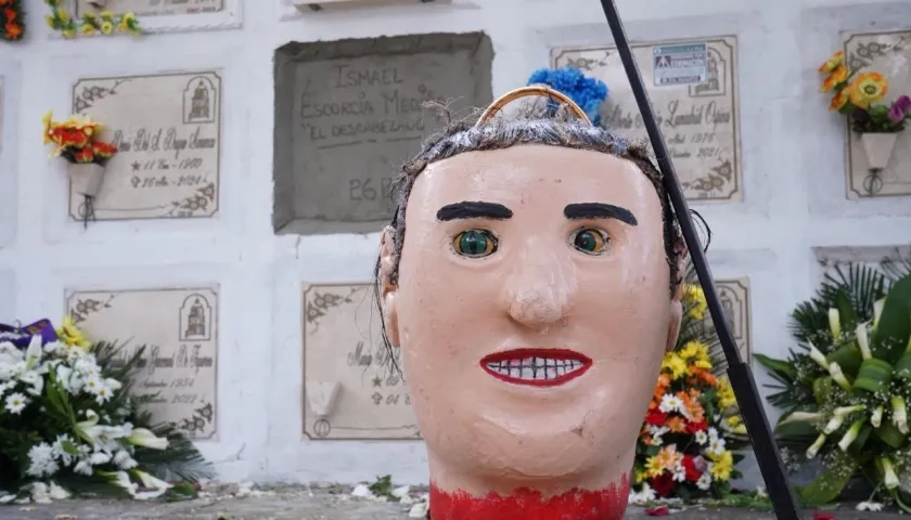 Ismael Escorcia fue el creador del disfraz 'El Descabezado'.