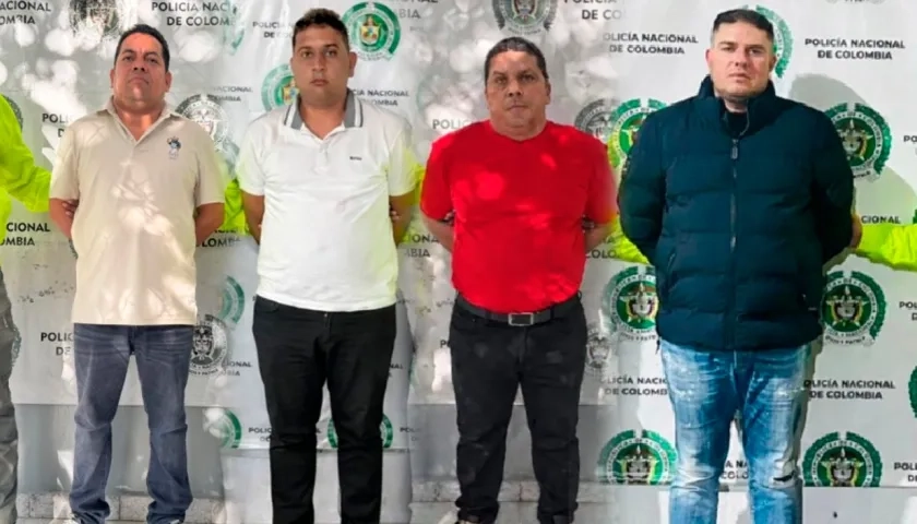 Los capturados son Gustavo Adolfo Gallego Bedoya, Mario Fernando Henríquez Gómez, Isaac Gabriel Barrios Pana, y Reinaldo Rafael Castellar Carmona.