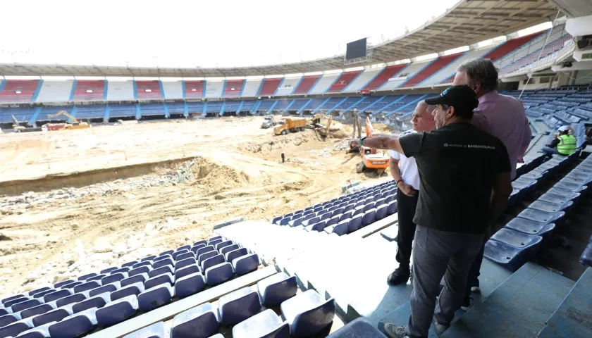 El Alcalde Char junto a Ramón Jesurun, presidente de la FCF.