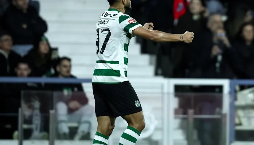 Luis Javier Suárez celebrando su gol a Gil Vicente.