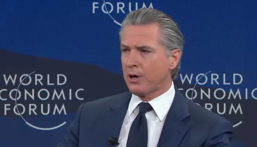 El gobernador de California, Gavin Newsom.