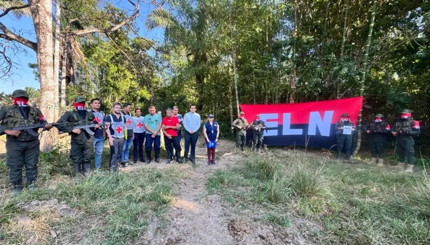 Momento de la liberación de Hugo y Luis González Godoy