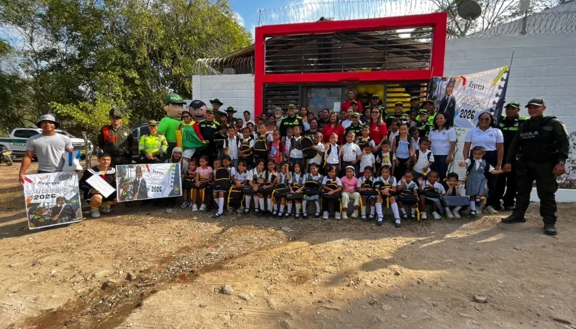 Jornada de regreso al colegio en Gallego, Sabanalarga. 
