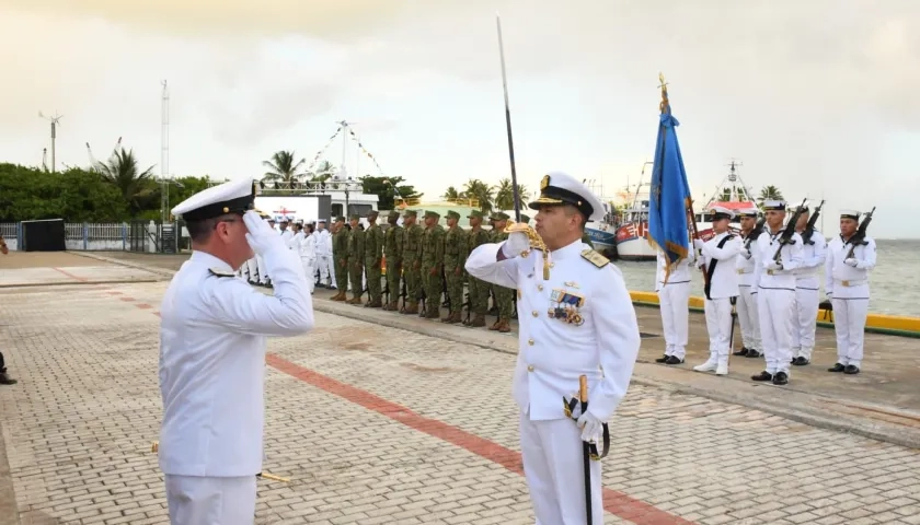 Ceremonia militar de relevo del Comando Específico de San Andrés y Providencia.