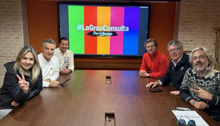 Seis de los integrantes de la Gran Consulta.