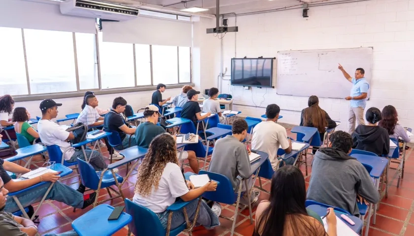 Estudiantes de Uniatlántico regresan a clases luego de dos meses de paro.