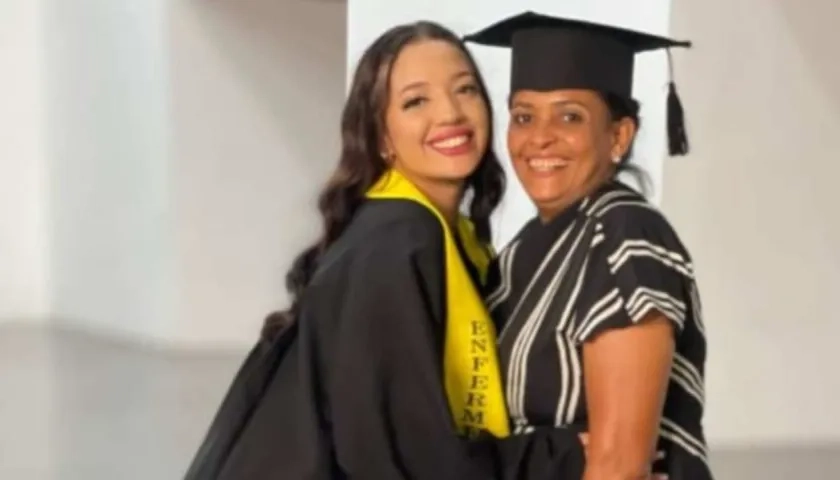 Ana Corina Morales y su mamá, Yohana Rodríguez. 