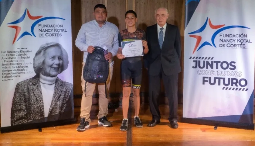 El programa se desarrolla en alianza con el Centro Colombo Americano de Bogotá.