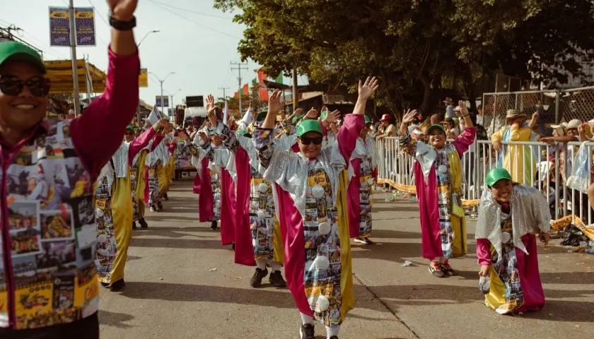 Comparsa de la Fundación Chiva Periodística. 