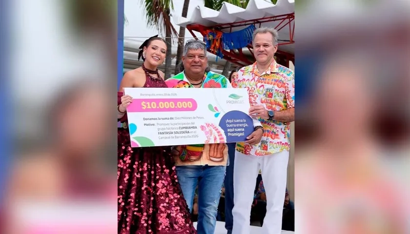 Reina Michelle Char; directivo de Cumbiamba Fantasía Soledeña y Juan Manuel Rojas, presidente de Promigas.