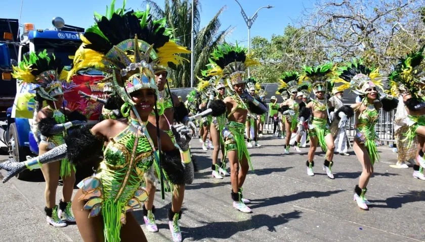 Comparsa de fantasía durante la Batalla de Flores 'Sonia Osorio', en el 2025.