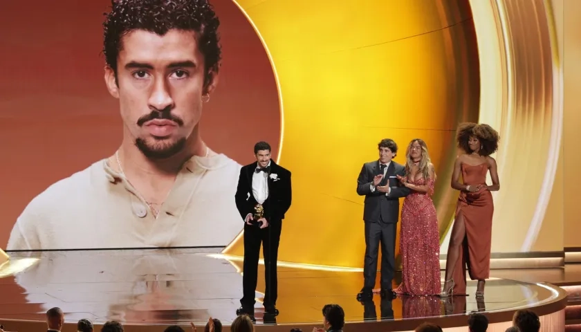 El cantante puertorriqueño Bad Bunny recibe el Grammy al Mejor Álbum de Música Urbana