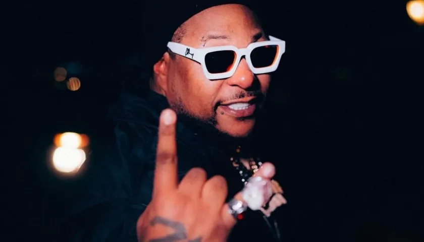 El reguetonero Lenox.