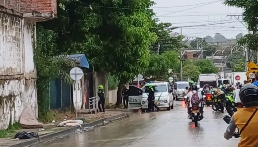 La Policía hace presencia en el lugar de los hechos. 